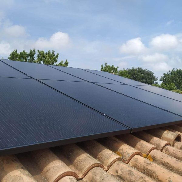 Installation autoconsommation pose panneaux solaires 3 kWc maison Mireval Hérault